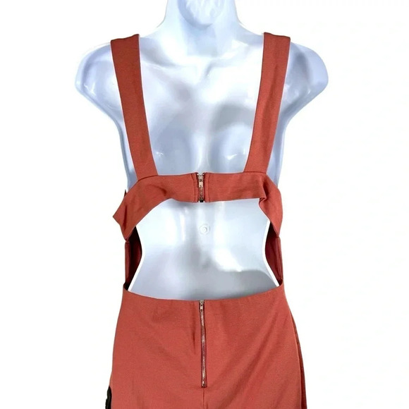 Lulus backless mini dress size Medium Antique Pink color - Picture 5 of 10